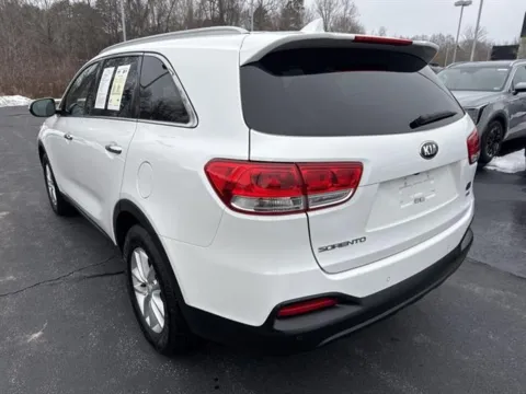 More photos of 2018 Kia Sorento LX at Blackwell Kia, VA