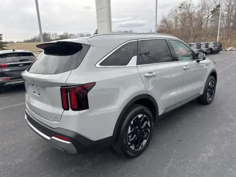 More photos of 2026 Kia Sorento S at Blackwell Kia, VA