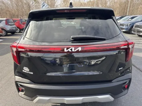 More photos of 2024 Kia Seltos LX at Blackwell Kia, VA