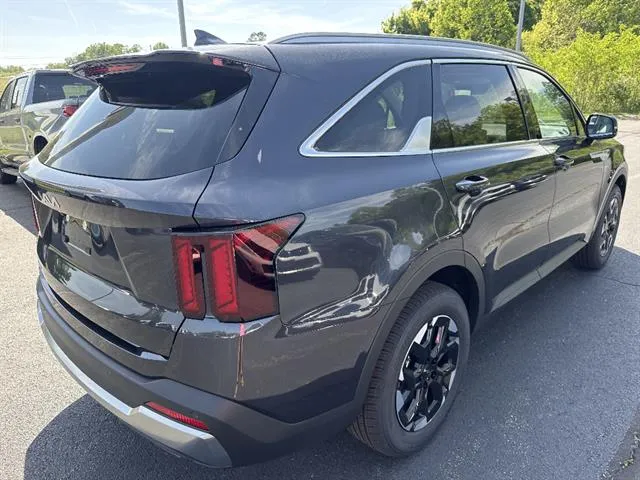 2026 Kia Sorento S - Photo 6