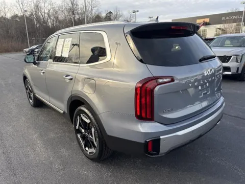 More photos of 2023 Kia Telluride S at Blackwell Kia, VA