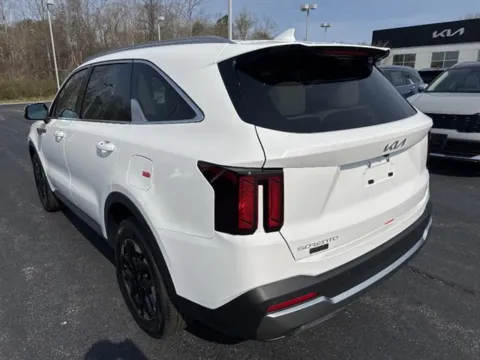 More photos of 2026 Kia Sorento S at Blackwell Kia, VA