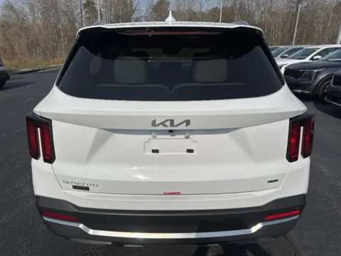 More photos of 2026 Kia Sorento S at Blackwell Kia, VA
