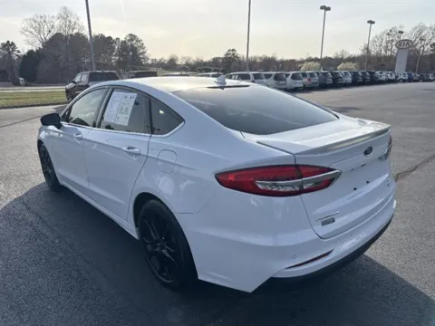 More photos of 2019 Ford Fusion SE at Blackwell Kia, VA