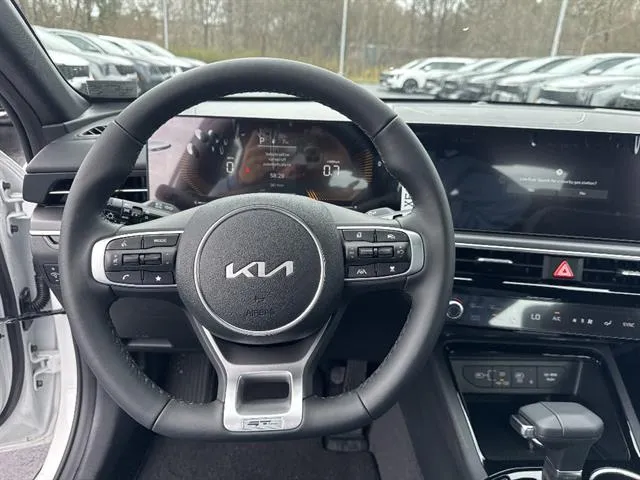 2026 Kia K5 GT-Line - Photo 10