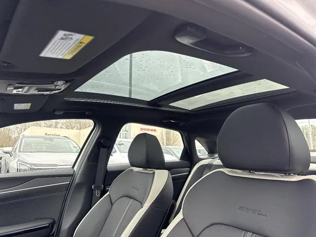 2026 Kia K5 GT-Line - Photo 15