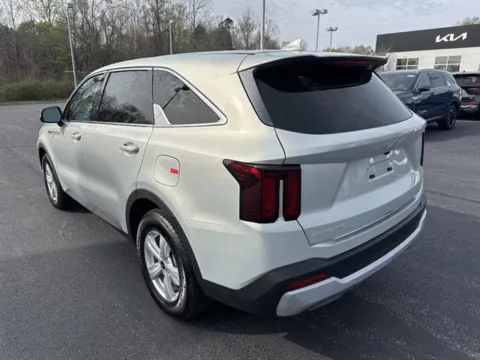 More photos of 2026 Kia Sorento LX at Blackwell Kia, VA