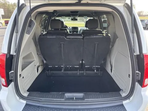 More photos of 2019 Dodge Grand Caravan SXT at Blackwell Kia, VA