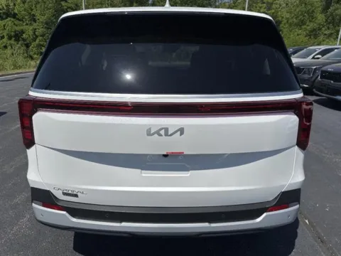 More photos of 2026 Kia Carnival LX at Blackwell Kia, VA