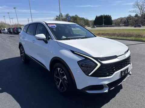 White 2024 Kia Sportage EX for sale in Danville, VA