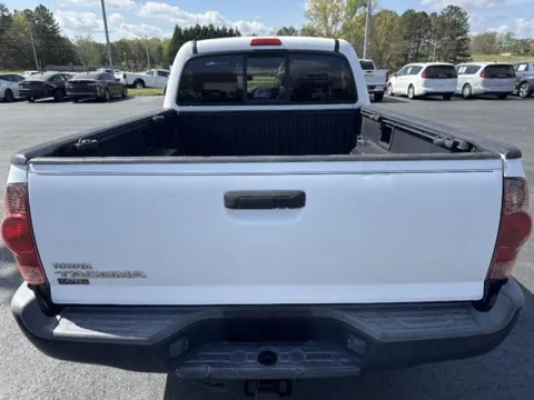 More photos of 2012 Toyota Tacoma at Blackwell Kia, VA