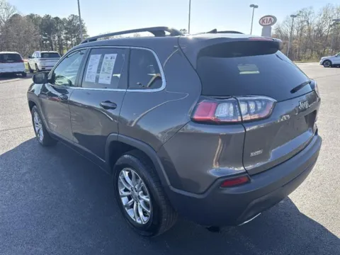 More photos of 2022 Jeep Cherokee Latitude Lux at Blackwell Kia, VA