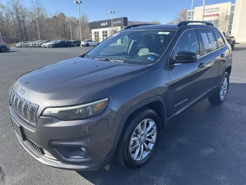 Another view of 2022 Jeep Cherokee Latitude Lux for sale in Danville, VA at Blackwell Kia