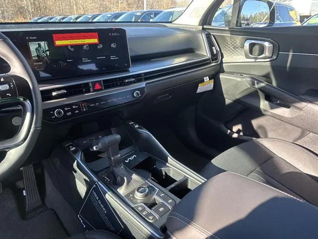 2026 Kia Sorento S - Photo 10