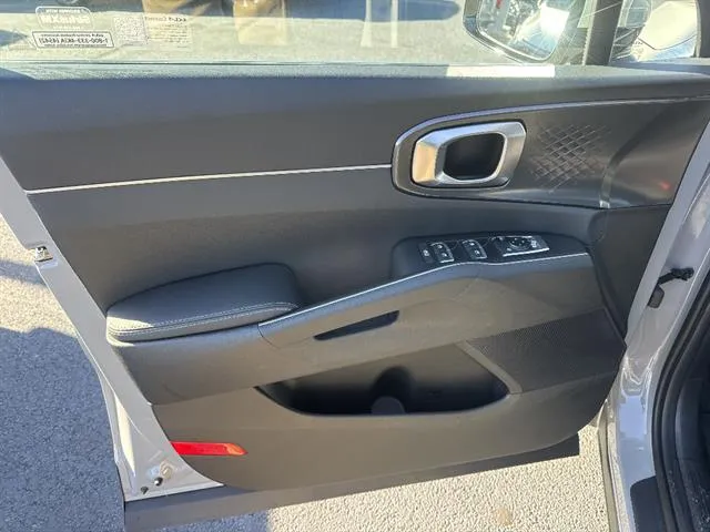2026 Kia Sorento S - Photo 7