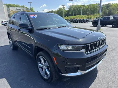 Black 2022 Jeep Grand Cherokee L Limited for sale in Danville, VA