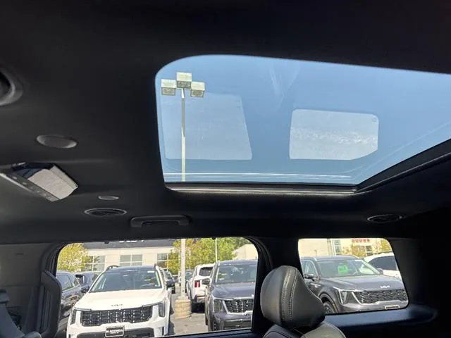 2027 Kia Telluride X-Pro SX - Photo 16