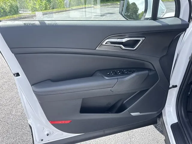 2026 Kia Sportage EX - Photo 7