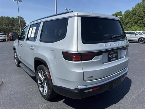 More photos of 2022 Jeep Wagoneer Series II at Blackwell Kia, VA