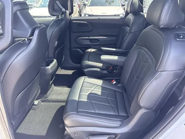 2027 Kia Telluride X-Pro SX - Photo 15