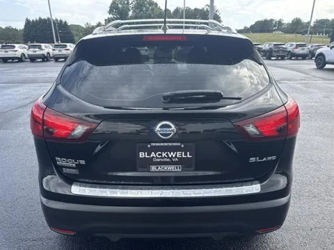 More photos of 2017 Nissan Rogue Sport SV at Blackwell Kia, VA