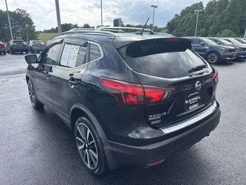 More photos of 2017 Nissan Rogue Sport SV at Blackwell Kia, VA