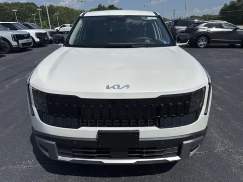 Photos of 2027 Kia Seltos EX for sale in Danville, VA at Blackwell Kia
