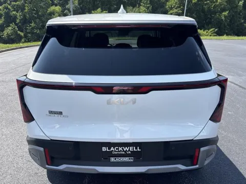 More photos of 2027 Kia Seltos EX at Blackwell Kia, VA