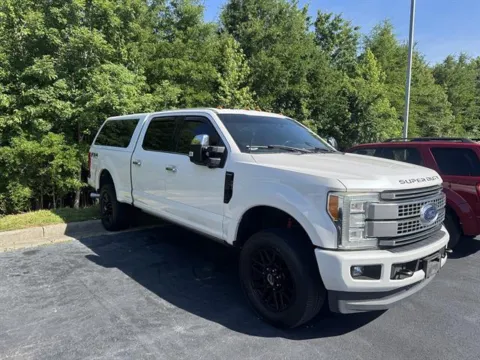 White 2017 Ford Super Duty F-250 SRW Platinum for sale in Danville, VA