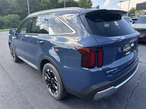 More photos of 2026 Kia Sorento S at Blackwell Kia, VA