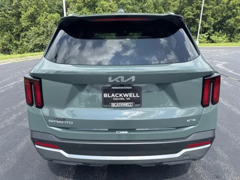 More photos of 2026 Kia Sorento Hybrid EX at Blackwell Kia, VA