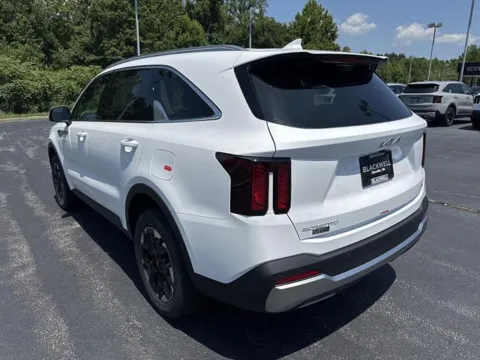 More photos of 2026 Kia Sorento S at Blackwell Kia, VA