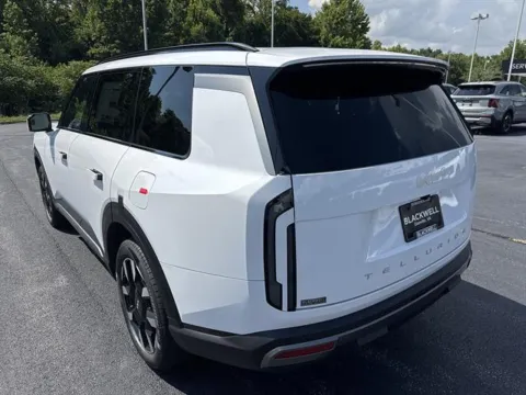 More photos of 2027 Kia Telluride S at Blackwell Kia, VA