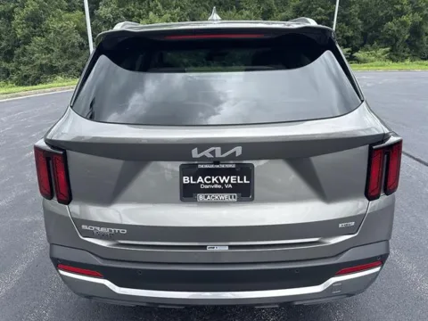 More photos of 2026 Kia Sorento Hybrid EX at Blackwell Kia, VA