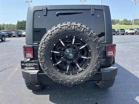 More photos of 2016 JEEP WRANGLER UNLIMI 4x4 Sahara 4dr SUV at Blackwell Kia, VA