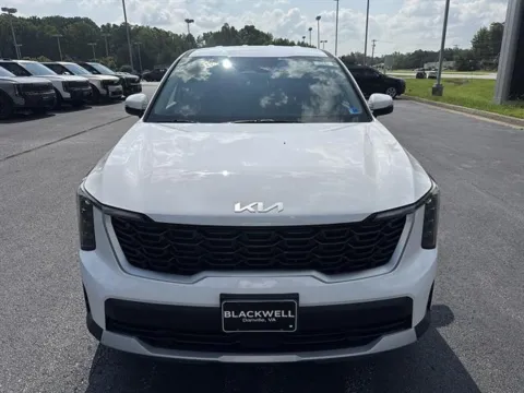 Photos of 2026 Kia Sorento LX for sale in Danville, VA at Blackwell Kia