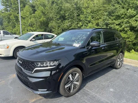 Black 2022 Kia Sorento S for sale in Danville, VA