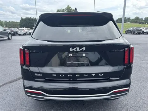 More photos of 2022 Kia Sorento S at Blackwell Kia, VA
