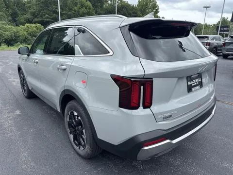More photos of 2026 Kia Sorento S at Blackwell Kia, VA