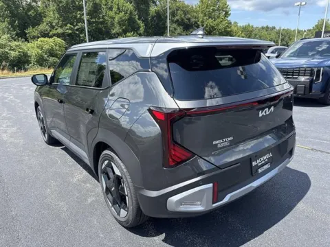 More photos of 2027 Kia Seltos S at Blackwell Kia, VA