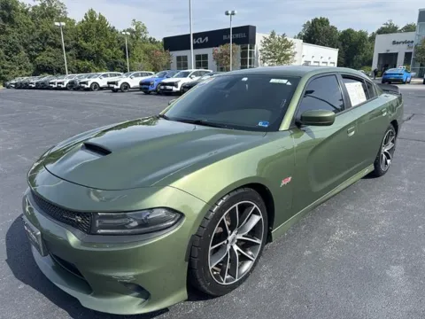More photos of 2018 Dodge Charger R/T Scat Pack at Blackwell Kia, VA