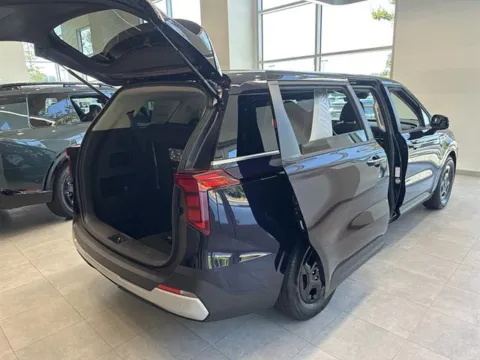 More photos of 2027 Kia Carnival LXS at Blackwell Kia, VA