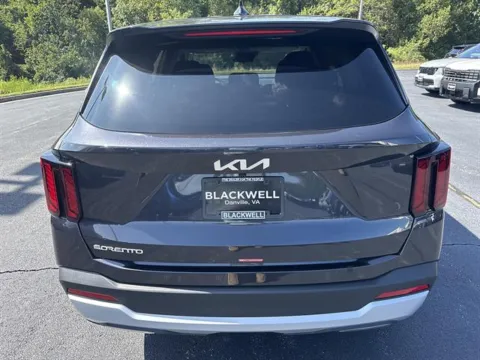 More photos of 2026 Kia Sorento LX at Blackwell Kia, VA