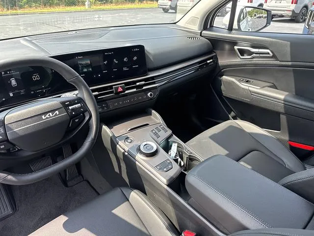 2026 Kia Sportage EX Hybrid - Photo 11