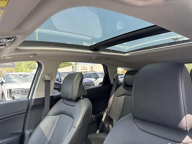 2026 Kia Sportage EX Hybrid - Photo 13