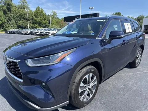 Another view of 2021 Toyota Highlander XLE for sale in Danville, VA at Blackwell Kia