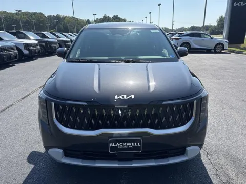Photos of 2027 Kia Carnival LXS for sale in Danville, VA at Blackwell Kia