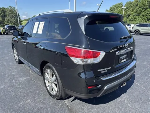 More photos of 2014 Nissan Pathfinder Platinum at Blackwell Kia, VA