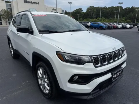White 2024 Jeep Compass Latitude Lux for sale in Danville, VA