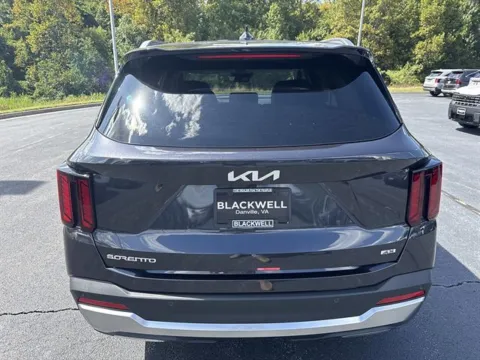 More photos of 2026 Kia Sorento S at Blackwell Kia, VA
